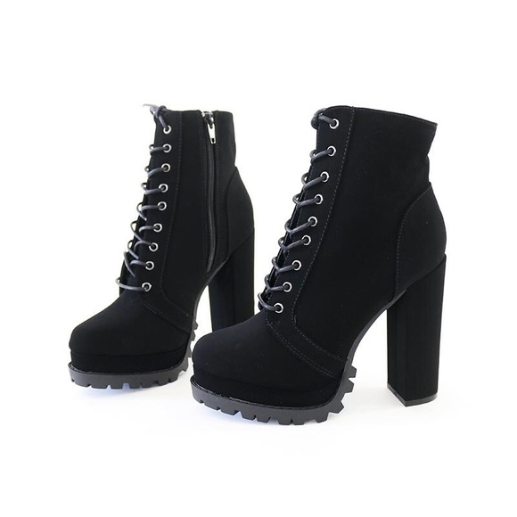 vivian-01 blk lace up lug sole ankle boots booties - Picture 4 of 8